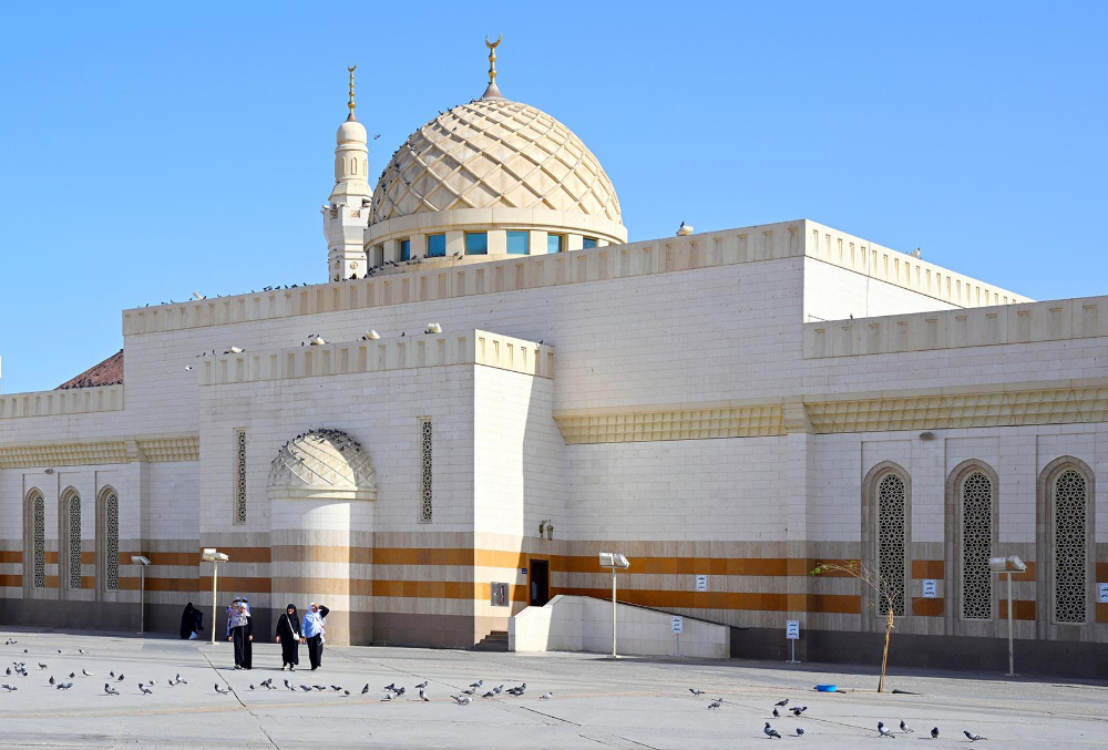 Masjid Sayed Al-Shuhada, mercu tanda bersejarah yang penting di Madinah